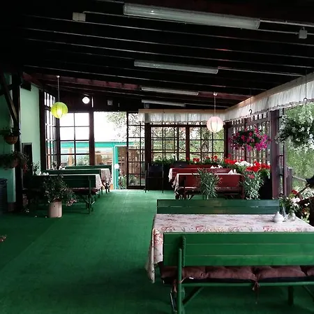 Byczy Rog Πανδοχείο Międzylesie